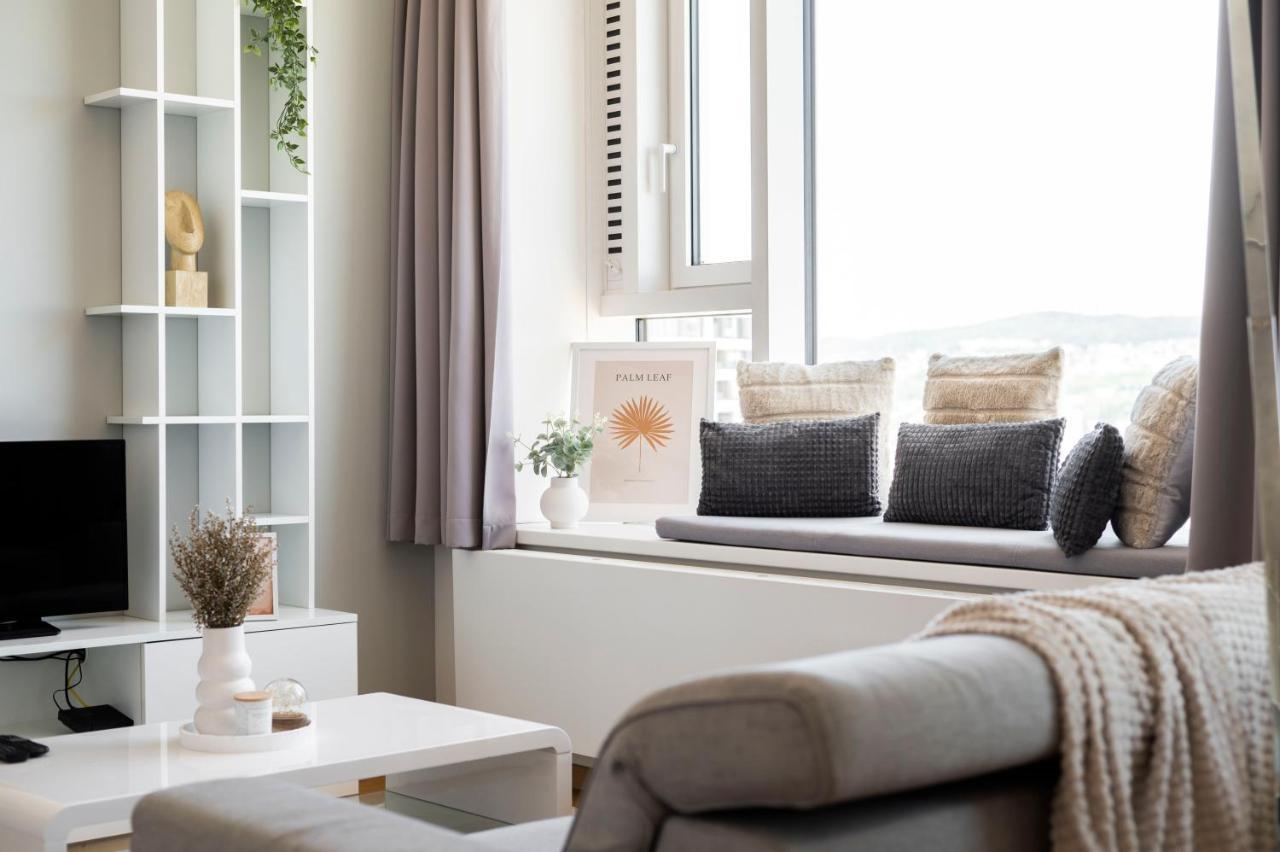 Апартаменты Luxury 1Bdrm On The 28Th Floor Братислава Экстерьер фото