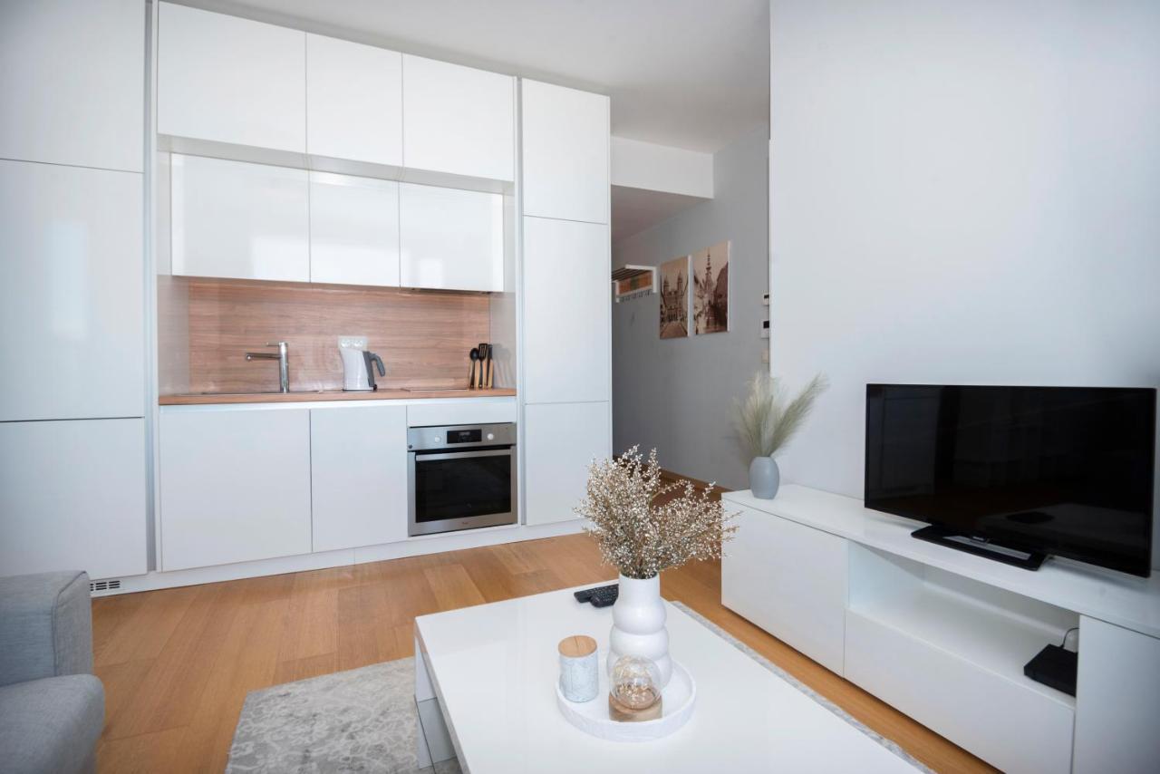 Апартаменты Luxury 1Bdrm On The 28Th Floor Братислава Экстерьер фото