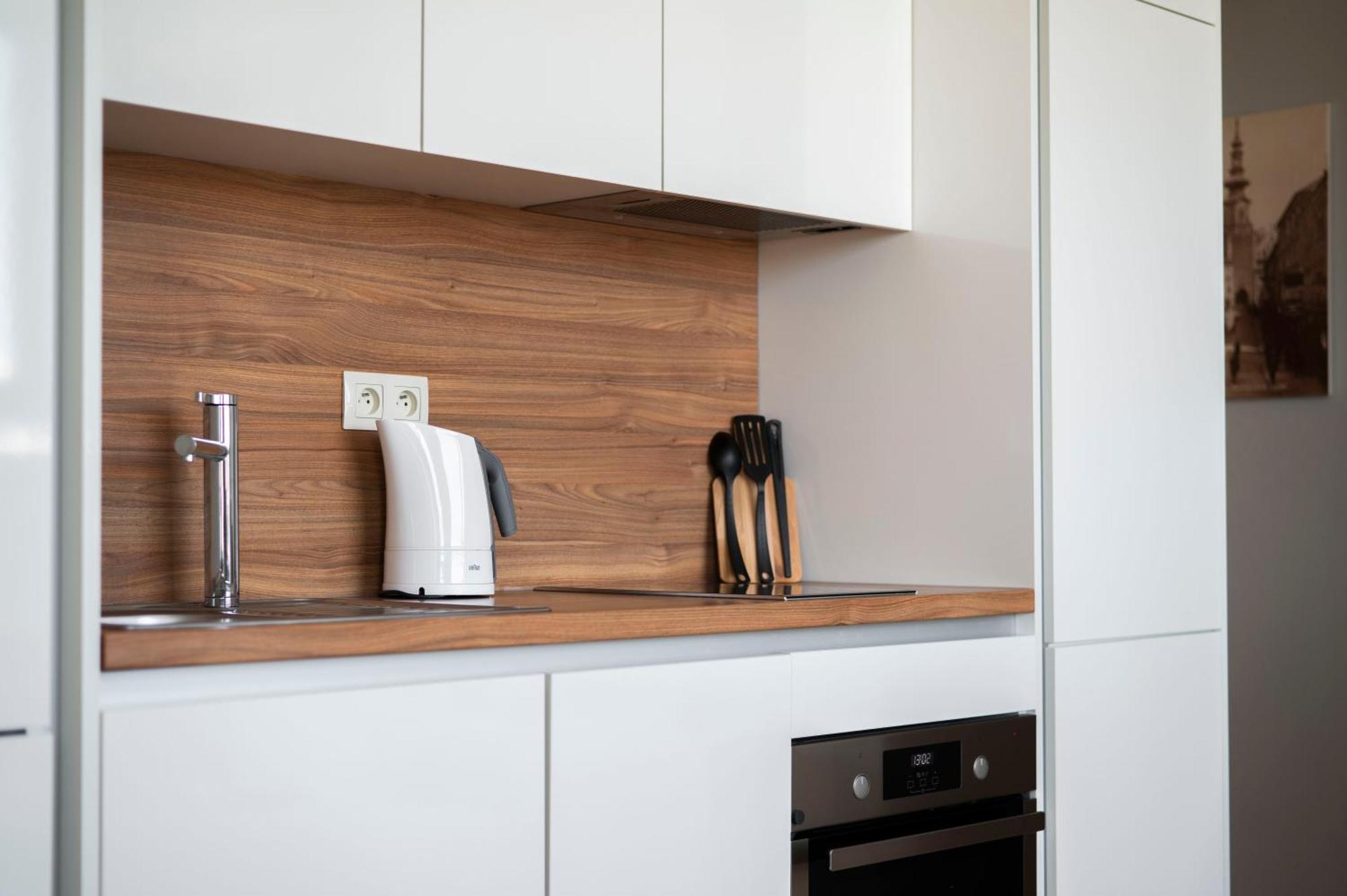 Апартаменты Luxury 1Bdrm On The 28Th Floor Братислава Экстерьер фото